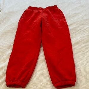 Comfrt signature sweatpants in red
